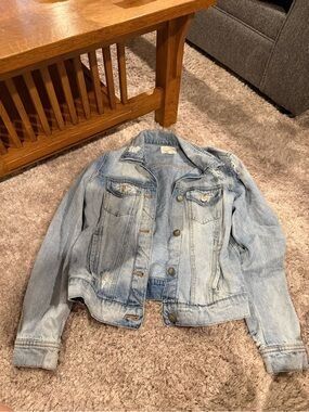 Light Blue Denim Jean Jacket - Classic Women's Trucker